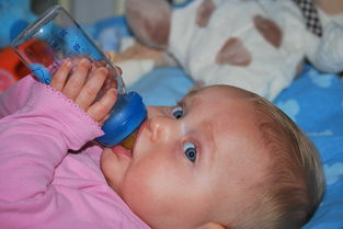 宝宝外耳道湿疹起皮结痂怎么清理 宝宝外耳道湿疹起皮结痂怎么清理